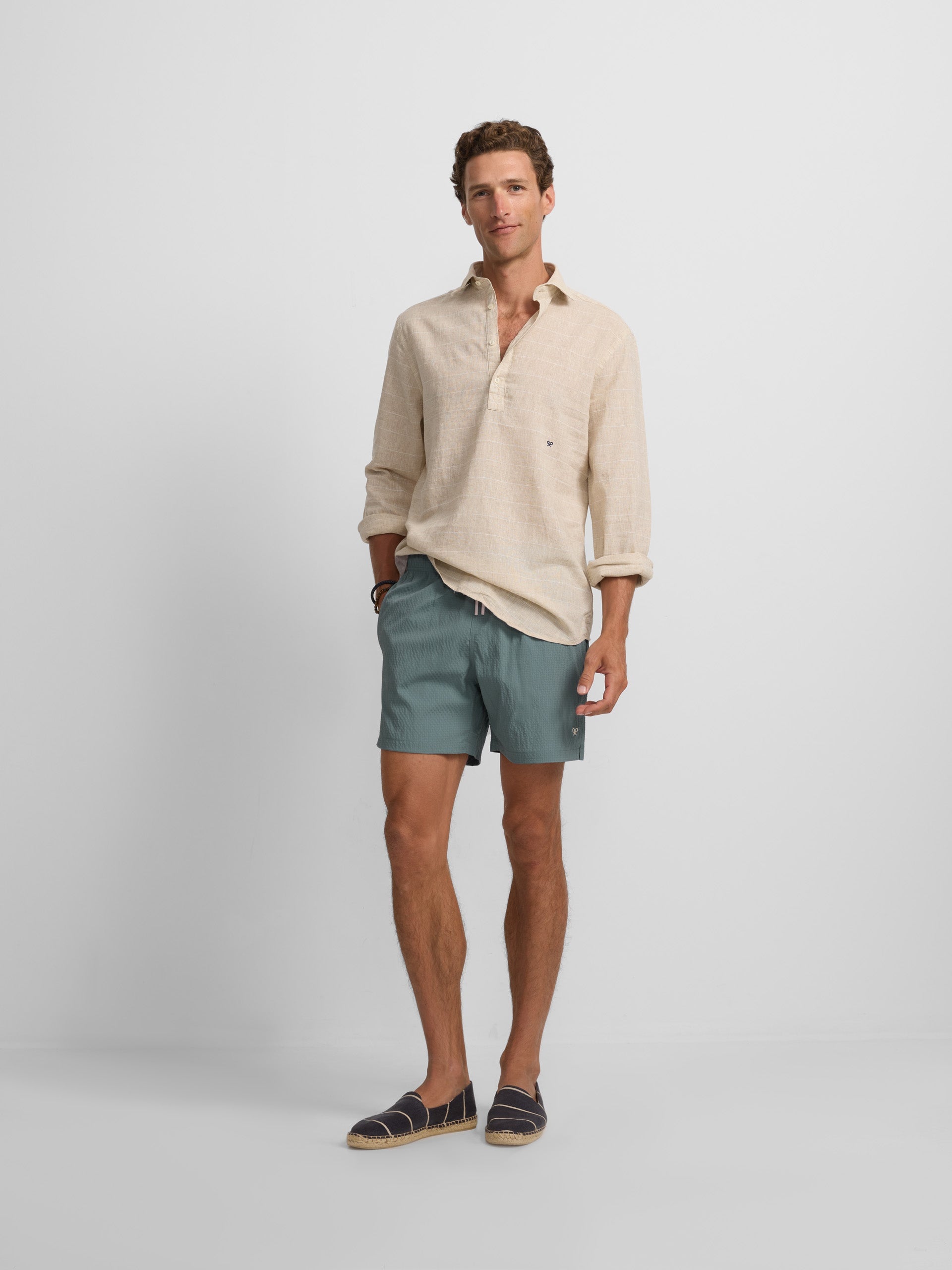 ROPA DE BAÑO HOMBRE SILBON LISO SEERSUCKER VERDE - 1