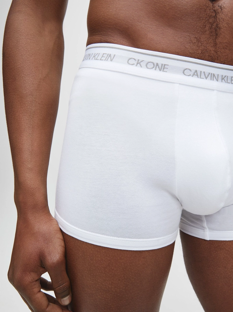 CALZONCILLOS ALGODÓN HOMBRE CALVIN KLEIN BLANCO CK ONE COTTON PRINTS TRUNK - 2