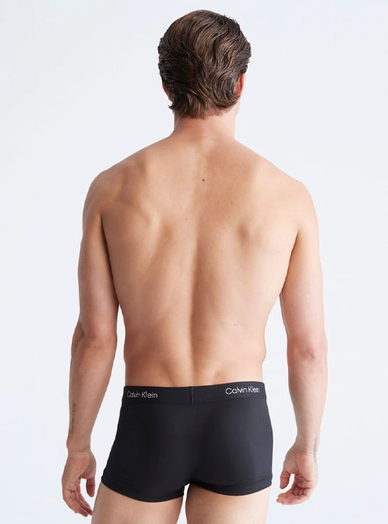 BÓXER MICROFIBRA HOMBRE CALVIN KLEIN NEGRO LOW RISE TRUNK NB3406006 - 2