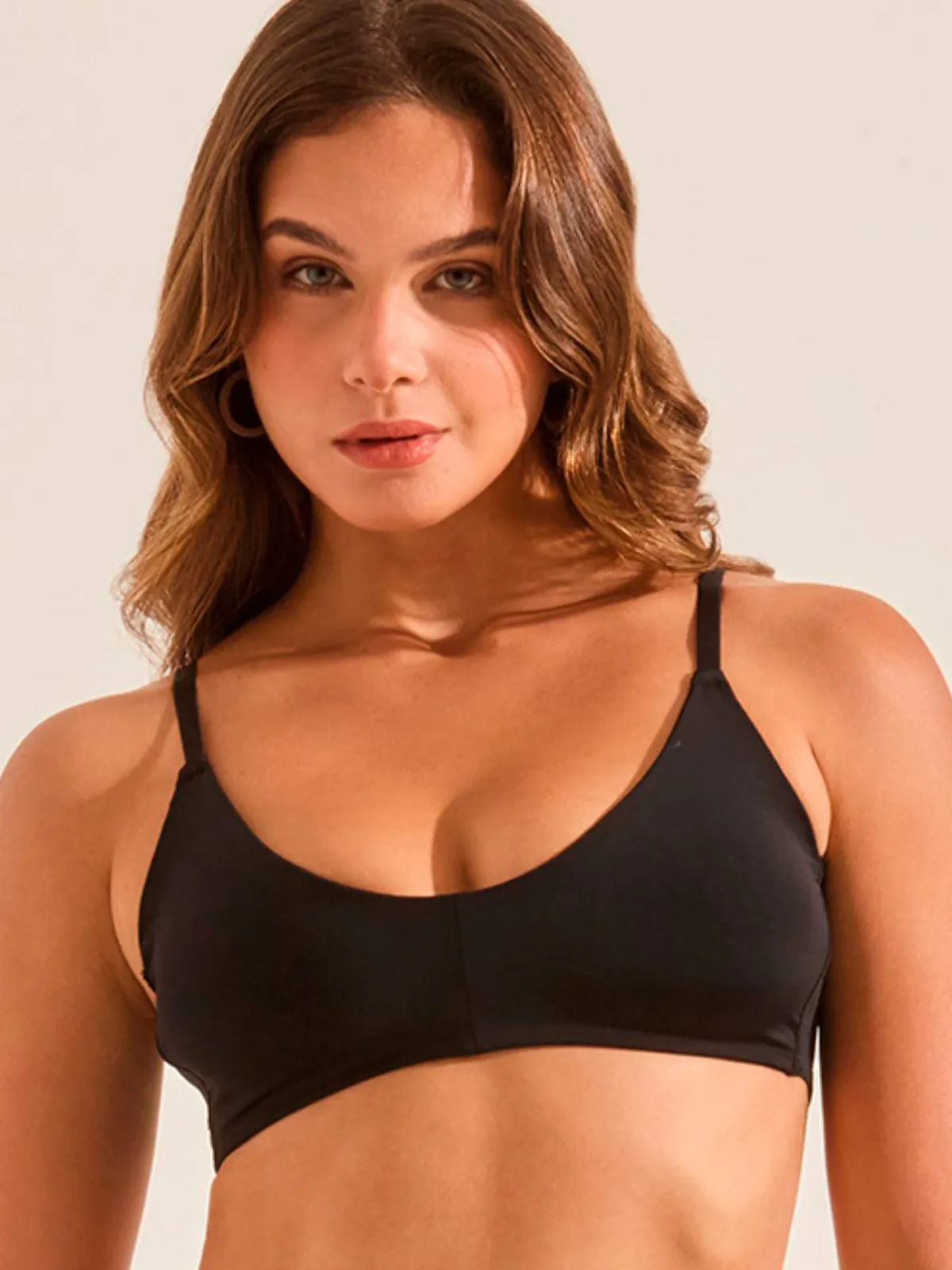 SOSTÉN MUJER KOKETA TRIÁNGULAR AURA - 2