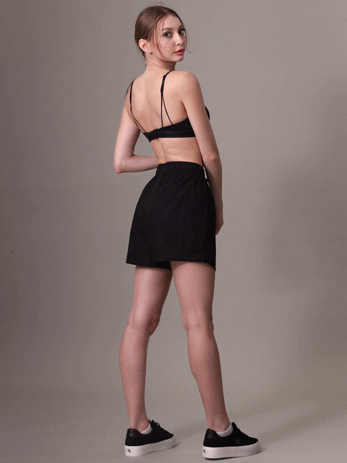 SOSTÉN MUJER CALVIN KLEIN - 3