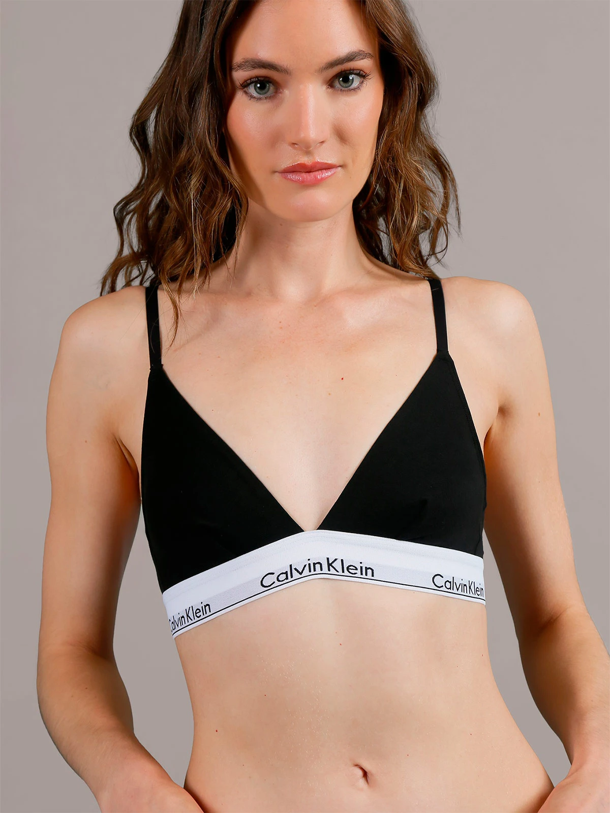 SOSTÉN MUJER CALVIN KLEIN - 2