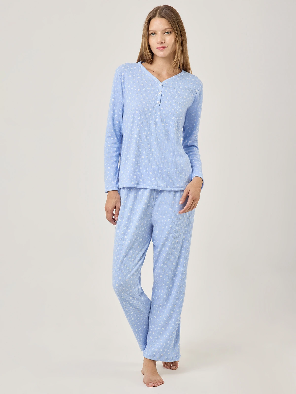 PIJAMA MANGA LARGA CON BOTONES MUJER AZIZ CELESTE FLORES - 1