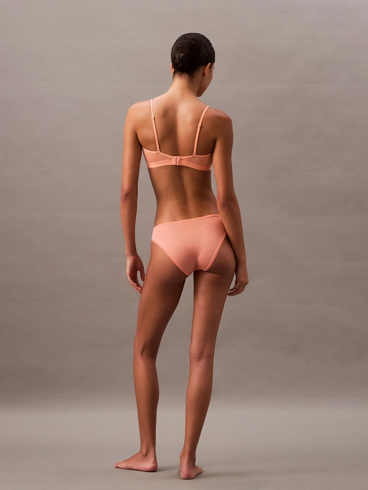 CALZÓN MUJER CALVIN KLEIN ROSADO - 2