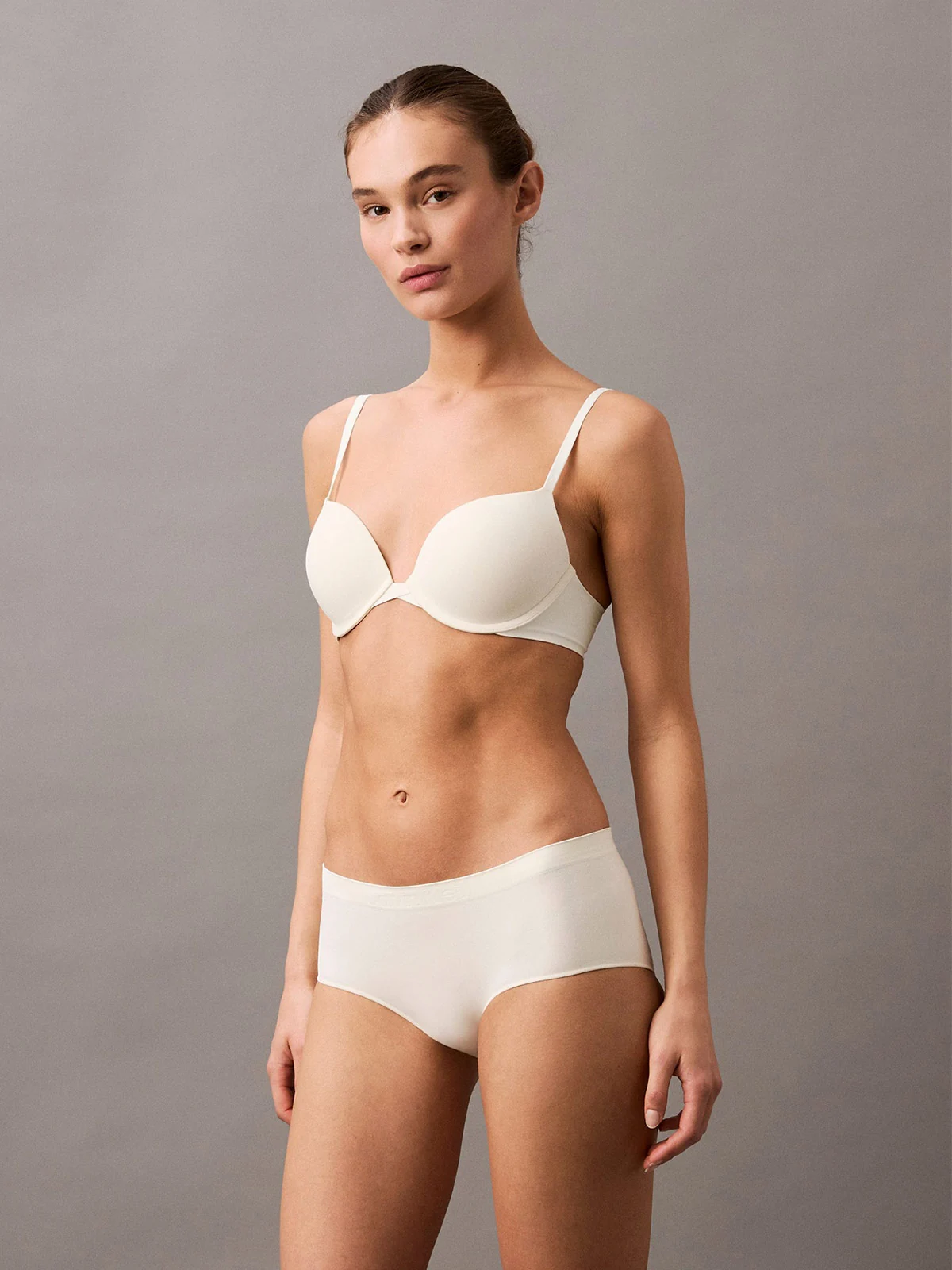 CALZÓN MUJER CALVIN KLEIN MARFIL BOYSHORT - 1