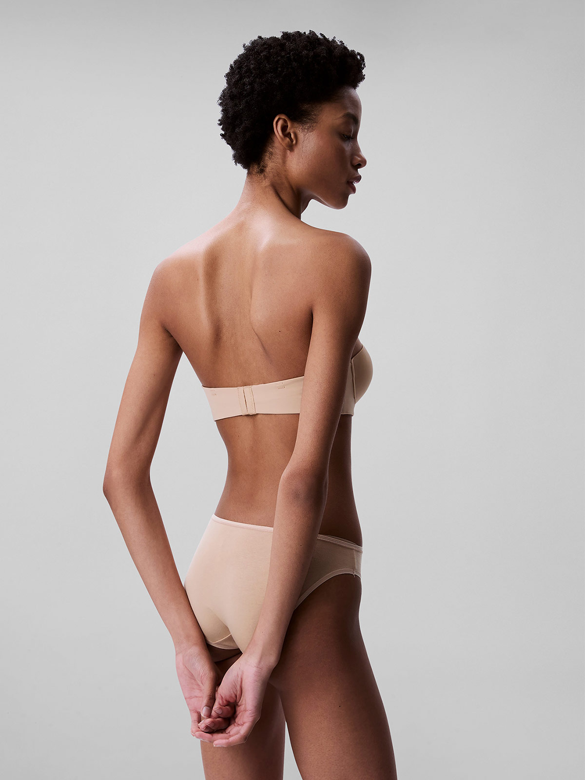 SOSTÉN MUJER CALVIN KLEIN - 3