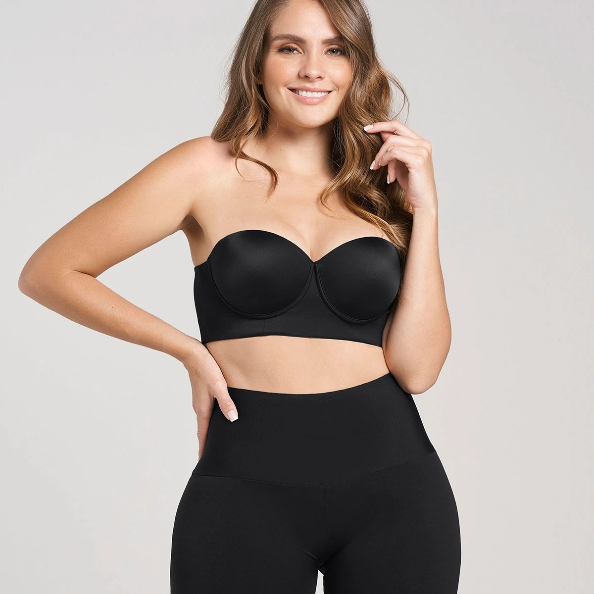 SHORT DE CONTROL MODERADO ASPECTO INVISIBLE CON FAJÓN ANTIDESLIZANTE - 1