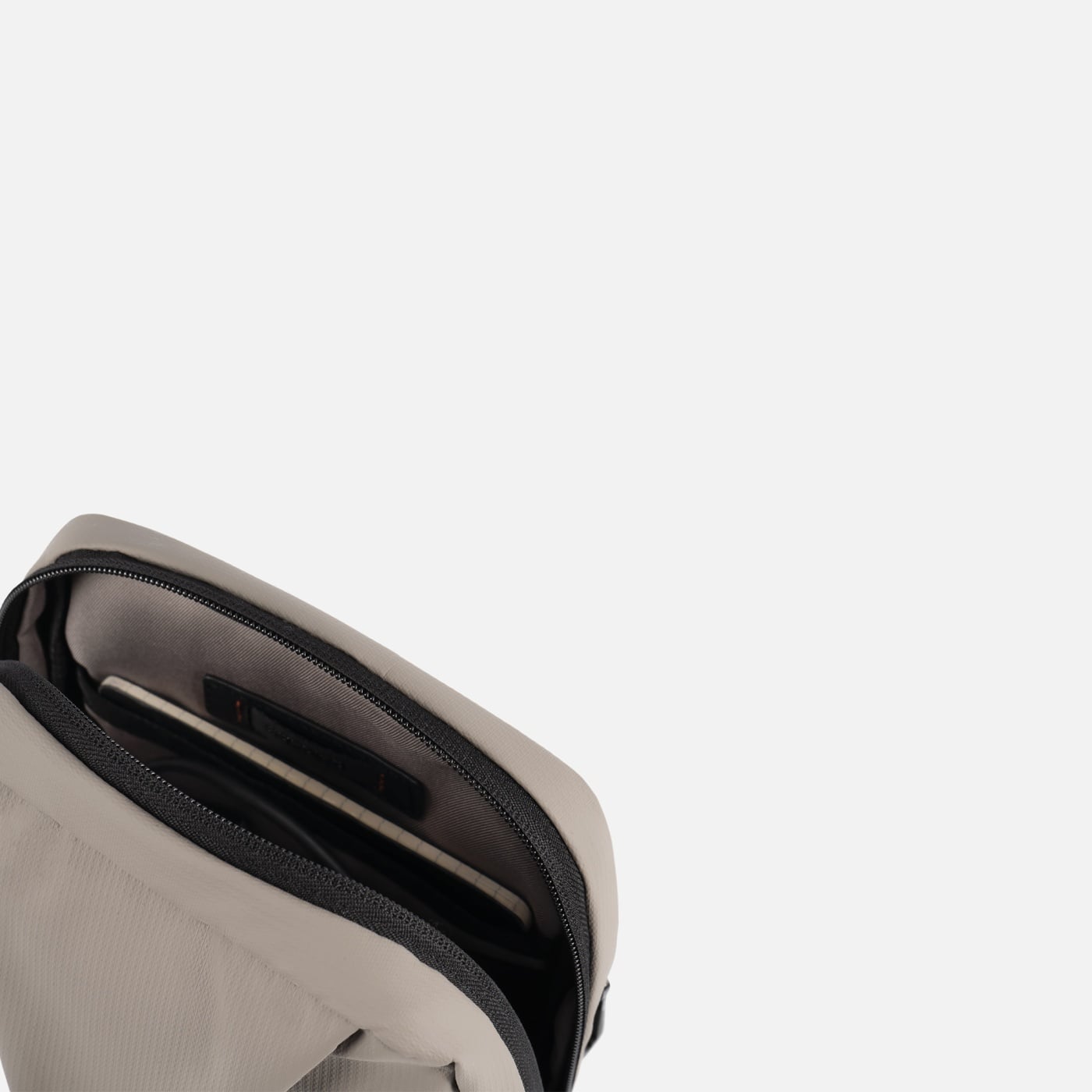 MORRAL CREPIER SLING BAG ZANDER MEDIANO - 6