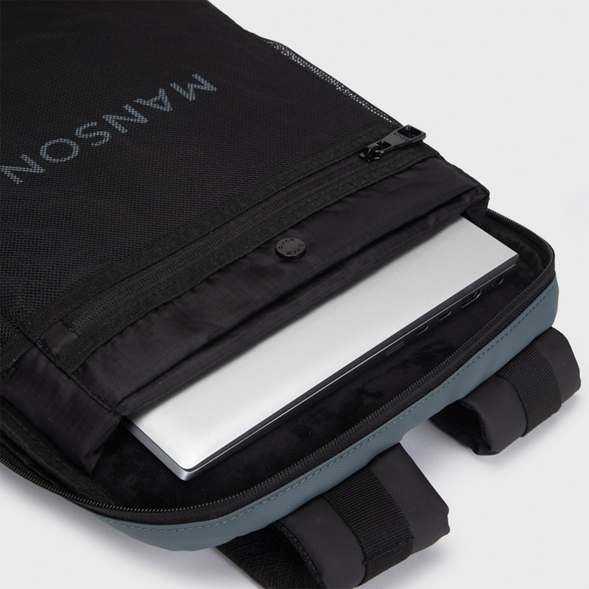 MOCHILA BUBBA MANSON GRIS - 11