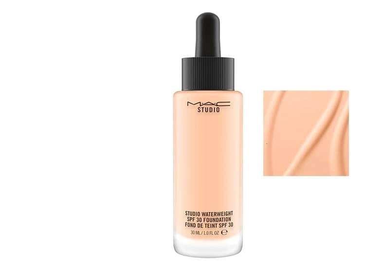 BASE MAC LÍQUIDA STUDIO WATERWEIGHT NC20 SPF30 30 ML - 1