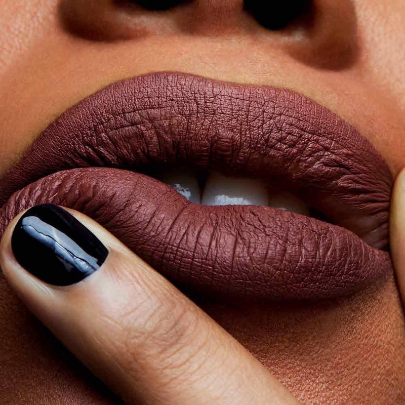 LABIAL MAC LÍQUIDO RETRO MATTE LIQUID LIPCOLOUR TOPPED WITH BRANDY - 3