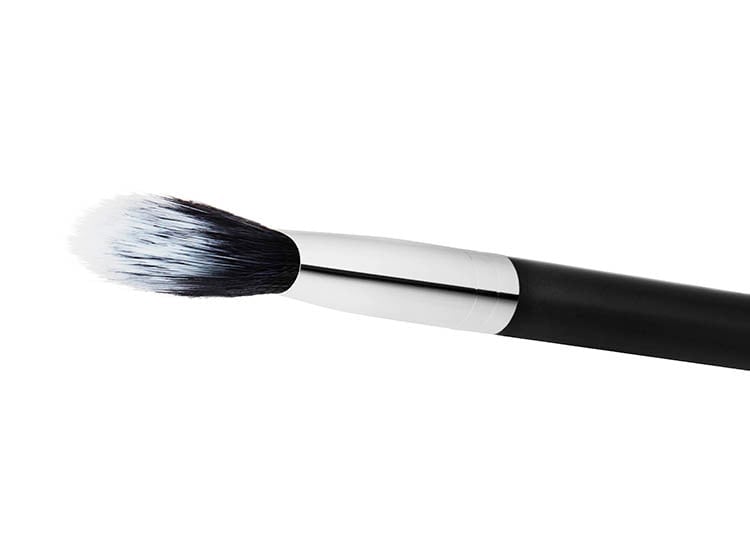 BROCHA MAC 159S DUO FIBRE BLUSH - 2