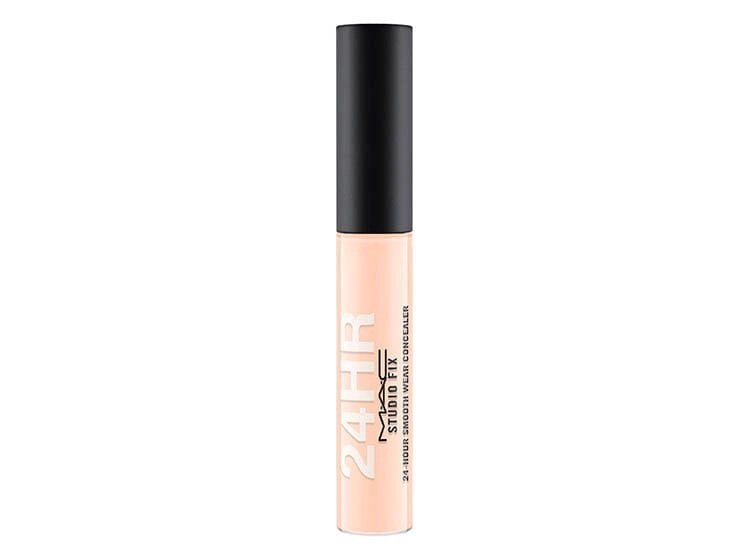 CORRECTOR MAC STUDIO FIX 24HOUR SMOOTH WEAR CONCEALER NW20 - 1