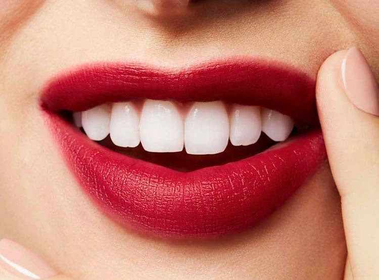LABIAL MAC POWDER KISS LIQUID LIPCOLOUR BURNING LOVE - 4