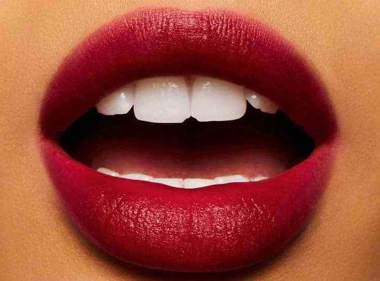 LABIAL MAC POWDER KISS LIQUID LIPCOLOUR BURNING LOVE - 5