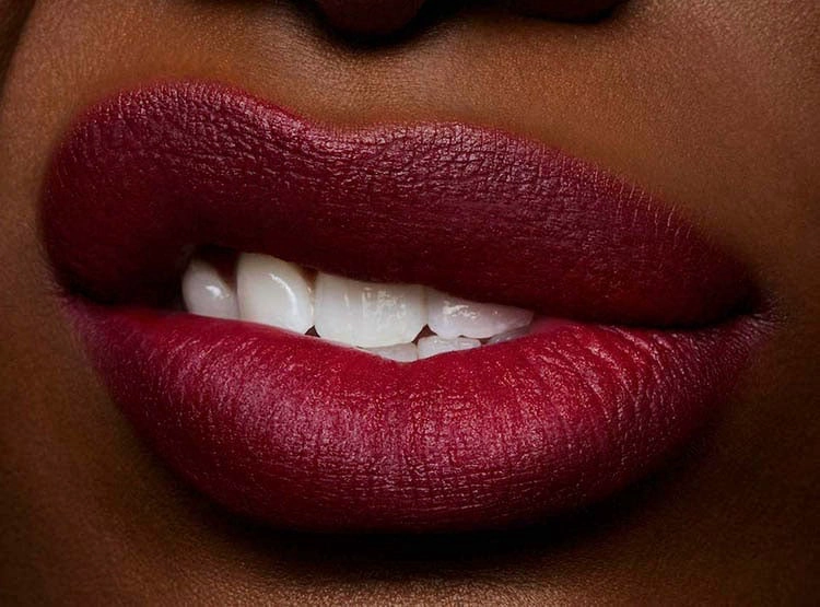 LABIAL MAC POWDER KISS LIQUID LIPCOLOUR BURNING LOVE - 6