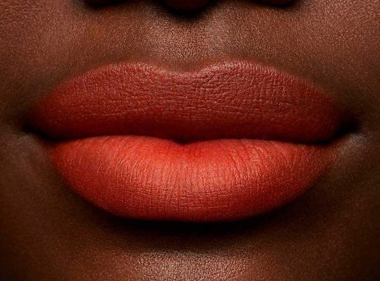 LABIAL MAC POWDER KISS LIQUID LIPCOLOUR RESORT SEASON - 6