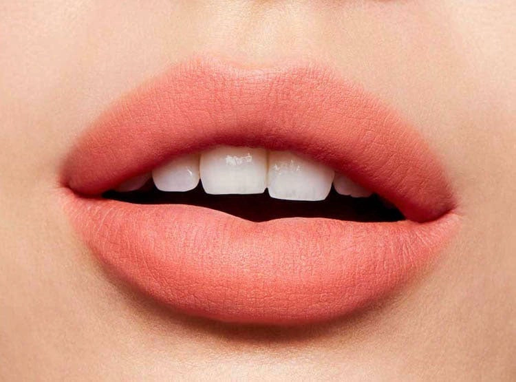 LABIAL MAC POWDER KISS LIQUID LIPCOLOUR MULL IT OVER - 4