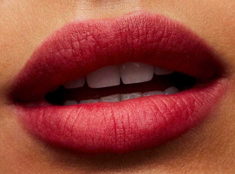 LABIAL MAC POWDER KISS LIPSTICK WERK, WERK, WERK - 4
