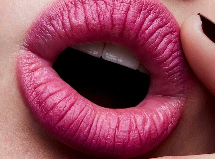 LABIAL MAC POWDER KISS LIPSTICK VELVET PUNCH - 3