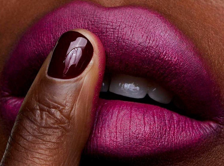 LABIAL MAC POWDER KISS LIPSTICK VELVET PUNCH - 5