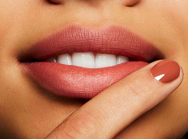 LABIAL MAC POWDER KISS LIPSTICK TEDDY 2.0 - 4