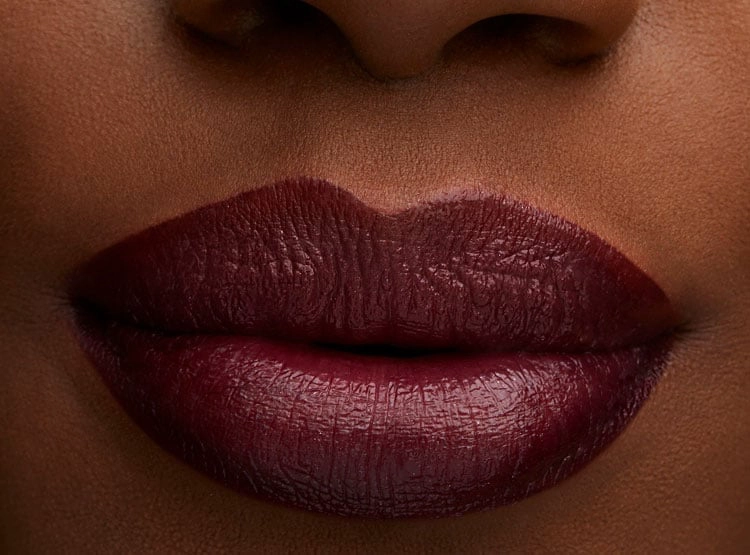 LABIAL MAC LUSTREGLASS LIPSTICK SUCCUMB TO PLUM - 5