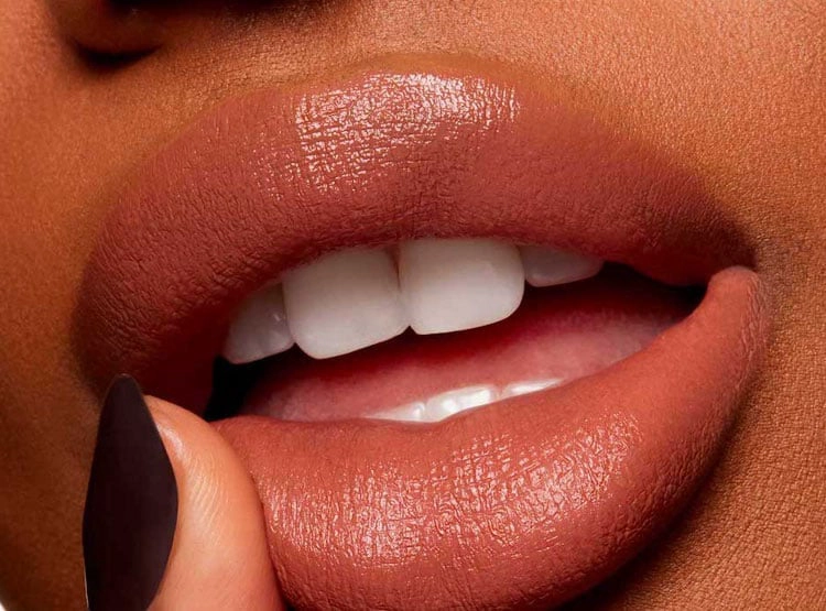 LABIAL MAC POWDER KISS VELVET BLUR SLIM STICK SPICE WORLD 2 G - 4