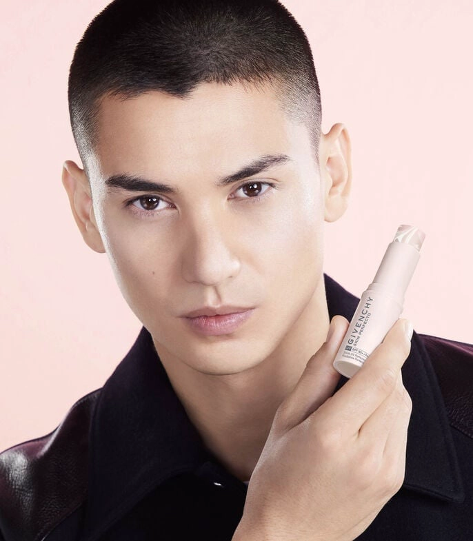 PROTECTOR SOLAR GIVENCHY ANTIEDAD SKIN PERFECTO RADIANCE PERFECTING UV STICK SPF + PA++++ - 8