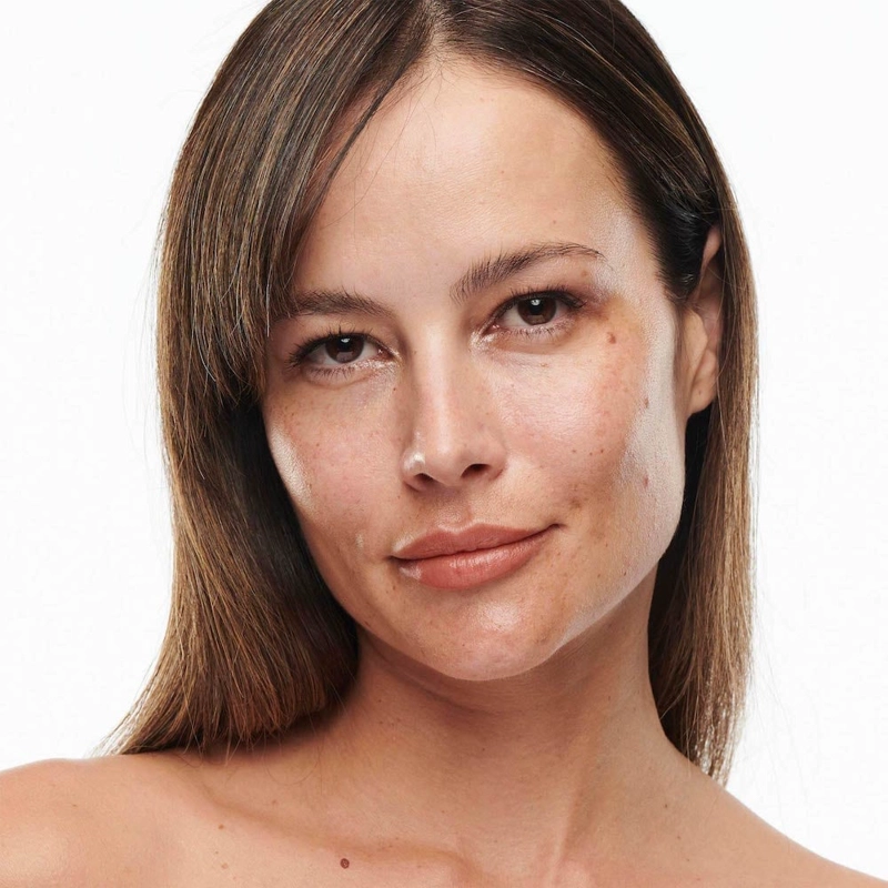 BASE MAC STUDIO RADIANCE SERUM-POWERED FOUNDATION - NC30 30 ML - 2