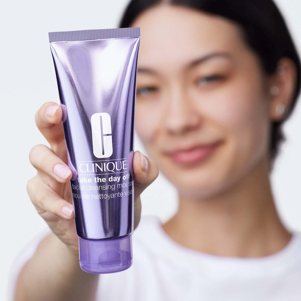 LIMPIADOR FACIAL CLINIQUE TAKE THE DAY OFF FOAMING MOUSSE 125ML - 3