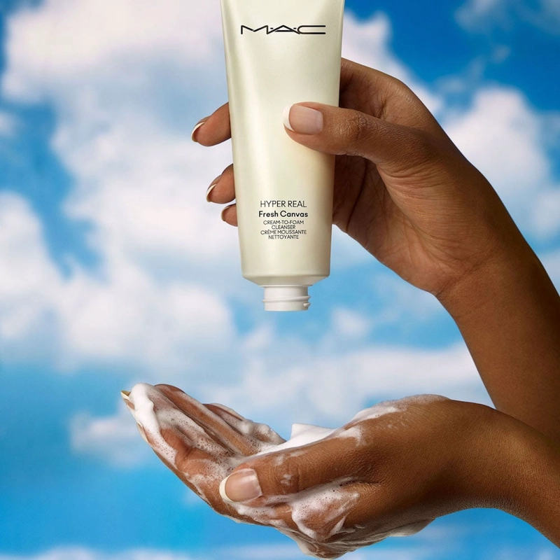 LIMPIADOR FACIAL MAC HYPER REAL FRESH CANVAS CREAM-TO-FOAM CLEANSER 125 ML - 7