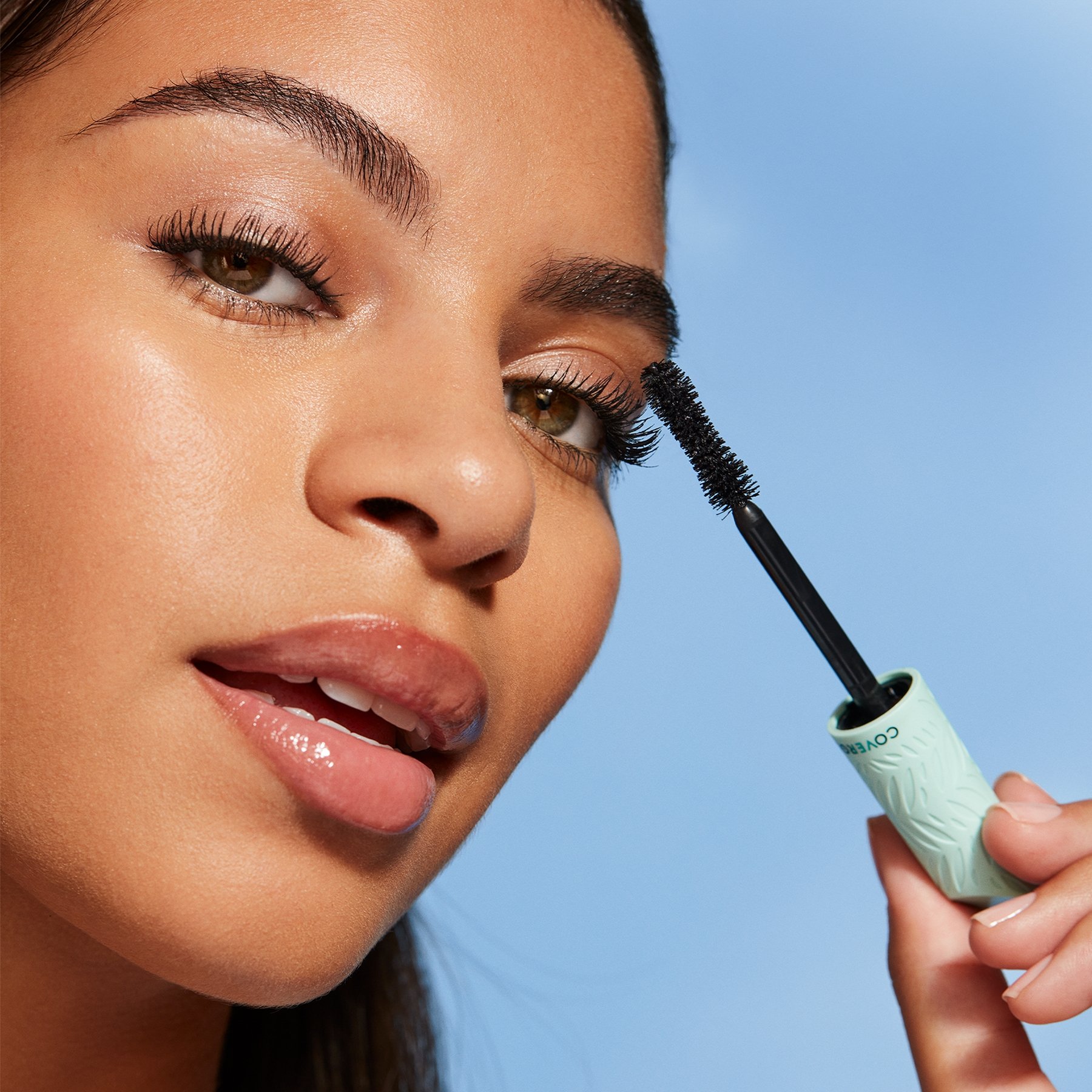 MÁSCARA DE PESTAÑAS COVERGIRL CLEANTOPIA EXTREME BLACK - 7