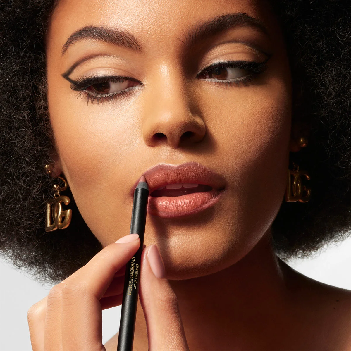 DELINEADOR DE LABIOS DOLCE&GABBANA MY LIP OVERLINER 8H LASTING EASY GLIDE SCULPTING LIP PENCIL 13 MY CANDY PINK 1.20 G - 6