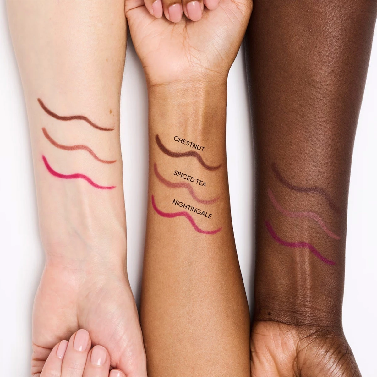 DELINEADOR DE LABIOS NIGHTINGALE MAC - 3