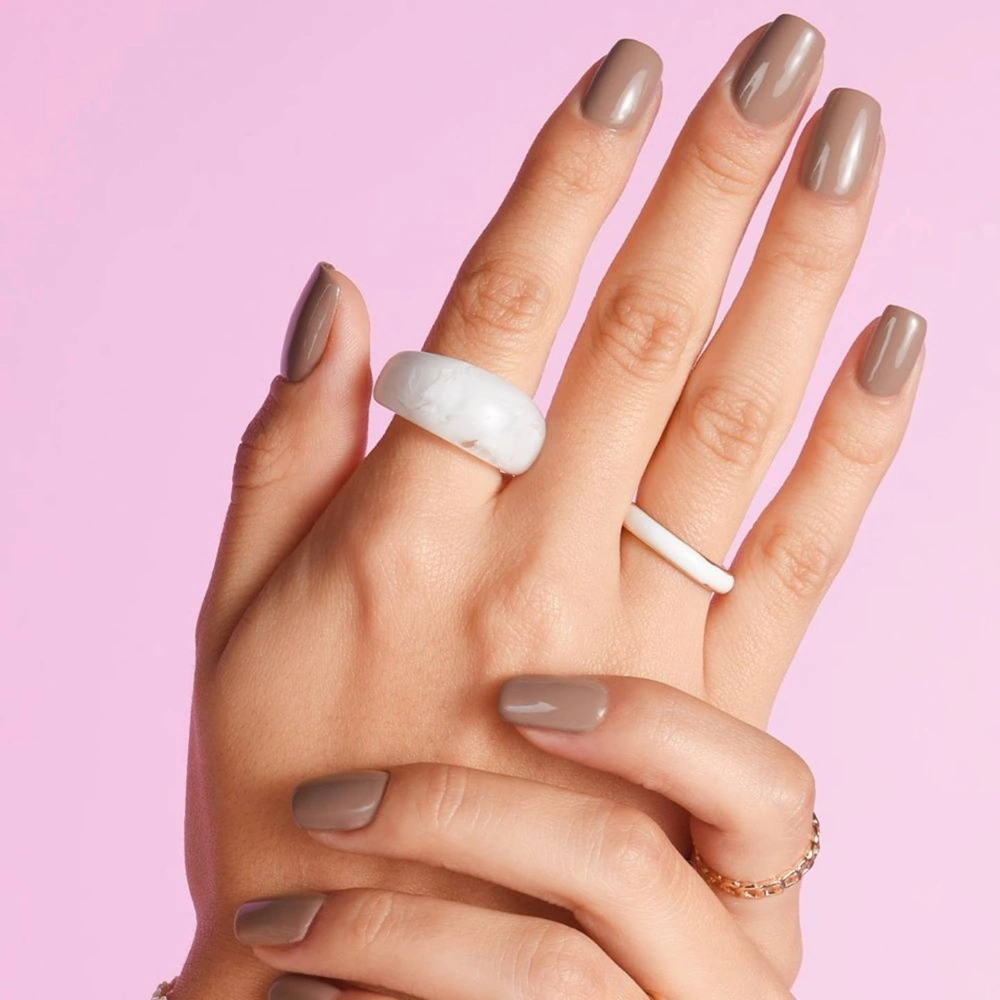 PACK VOGUE: ESMALTE GEL TONO TRIUNFO + BRILLO DIAMANTE - 5