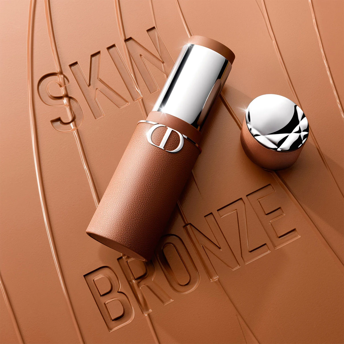 BRONCEADOR EN BARRA DIOR FOREVER SKIN BRONZE - 04 MEDIUM TAN 8GR - 11