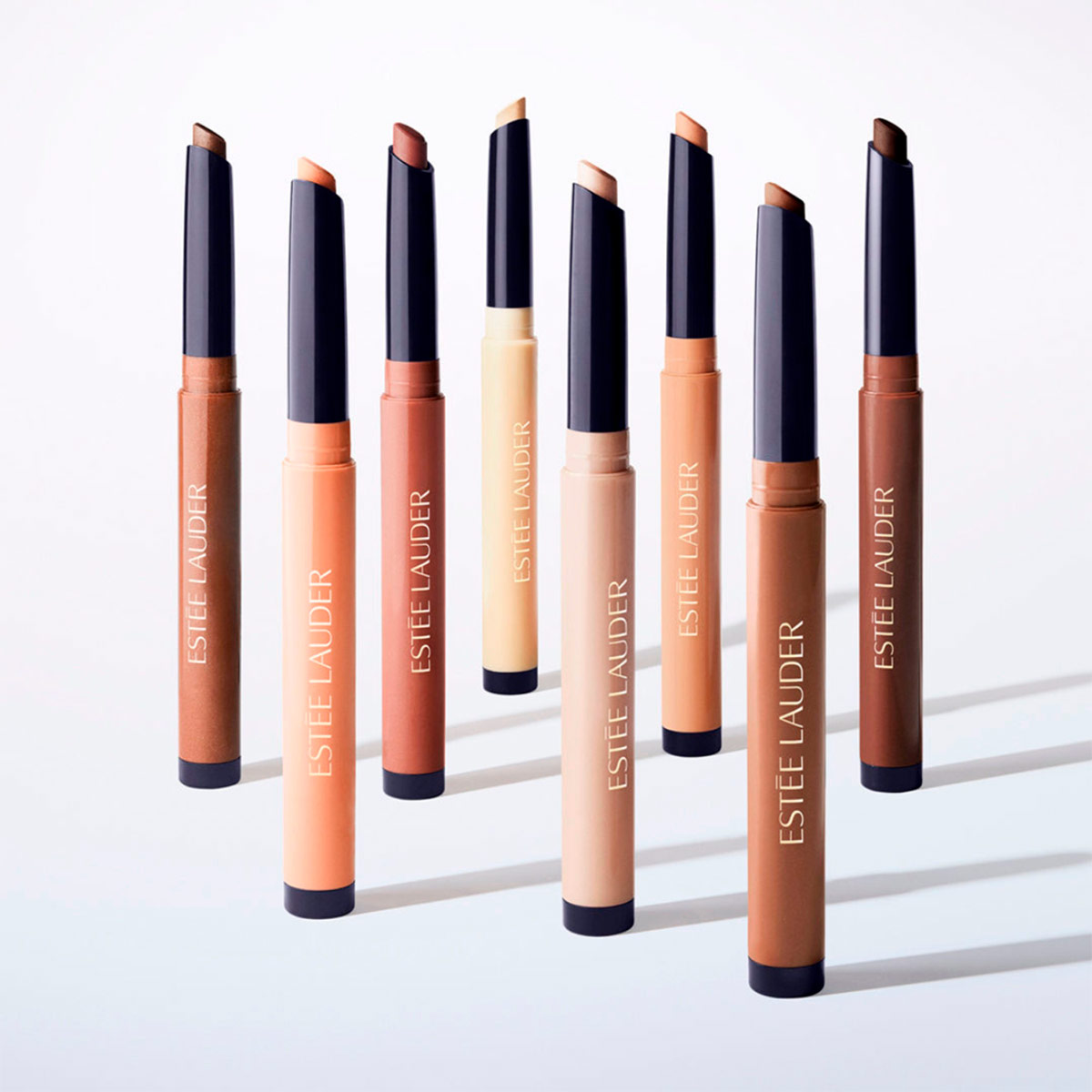 SOMBRA DE OJOS ESTEE LAUDER THE ESSENTIAL EYESHADOW STICK CLOD BREW - 3