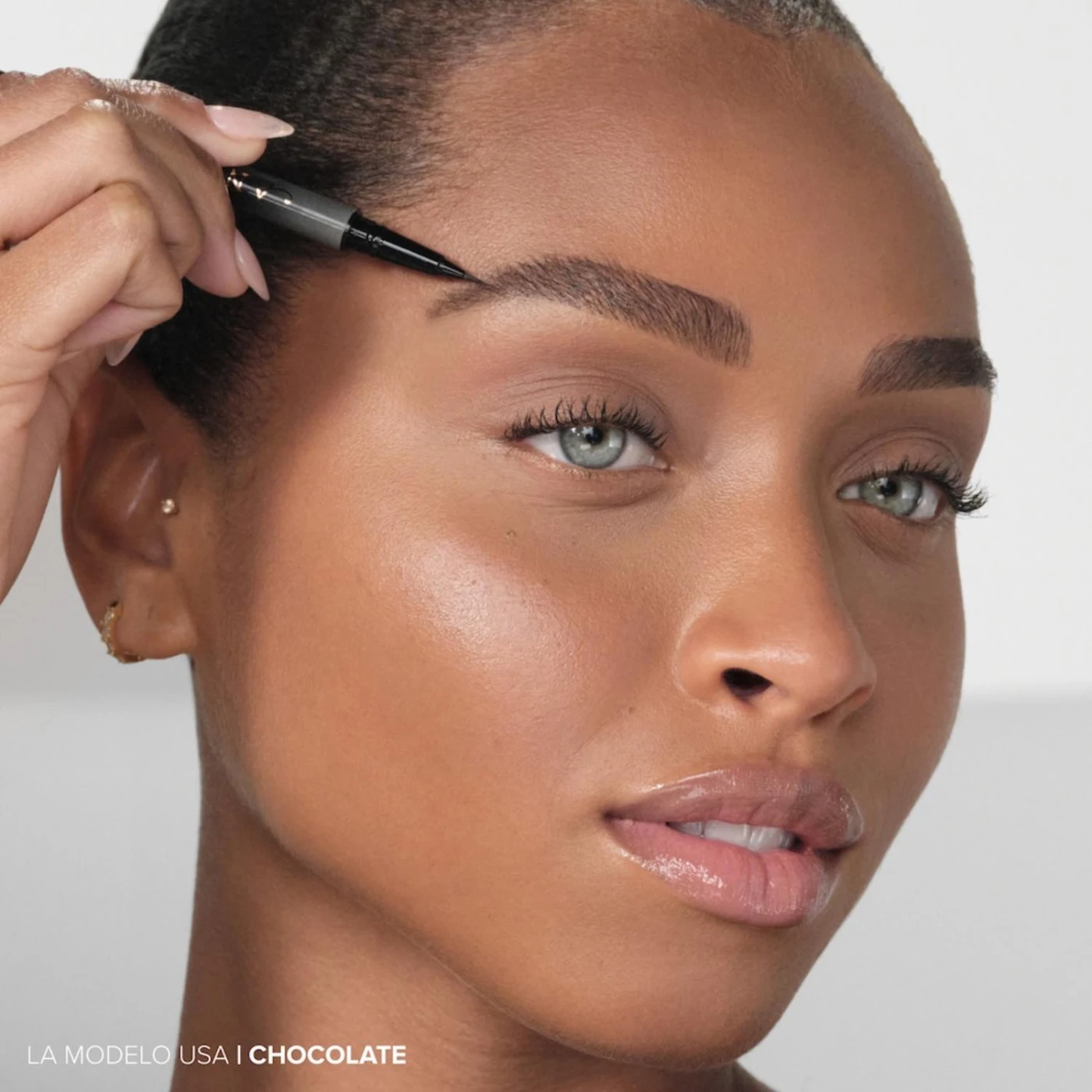 LAPIZ DE OJOS ANASTASIA BEVERLY HILLS MICROSTROKE SOFT BROWN - 8