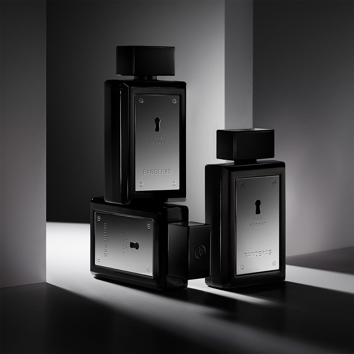 PERFUME ANTONIO BANDERAS SECRET HOMBRE EDT 50ML - 3