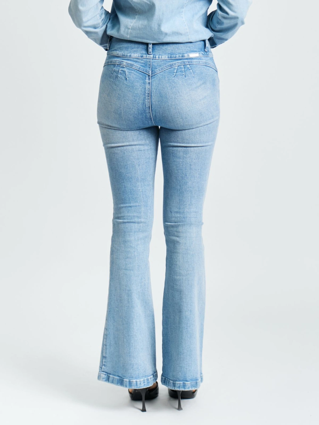 JEAN FLARE MUJER PARADA 111 AZUL BARDY - 4