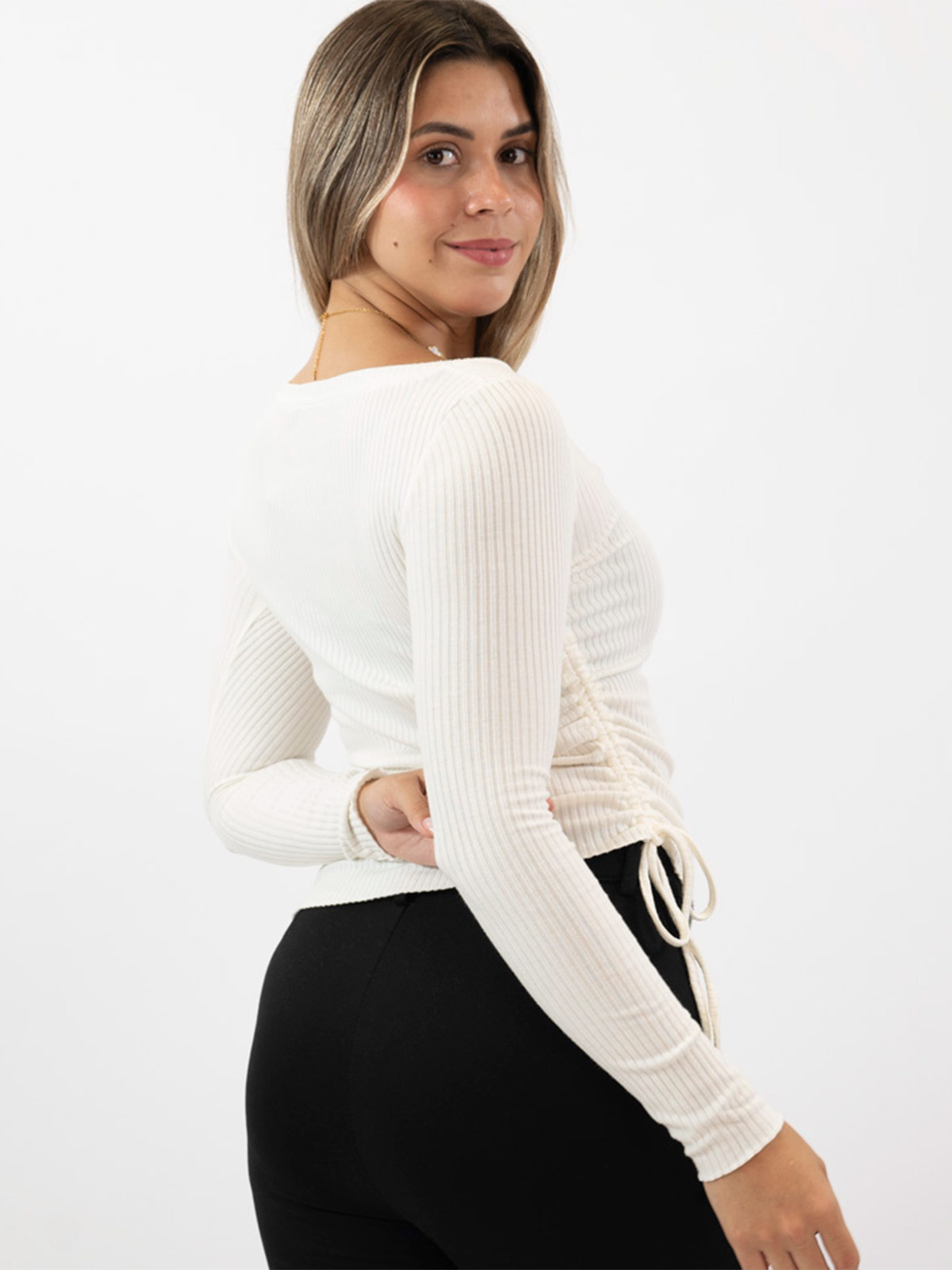 CHOMPA MUJER BLACKOUT SOPHIE - 4