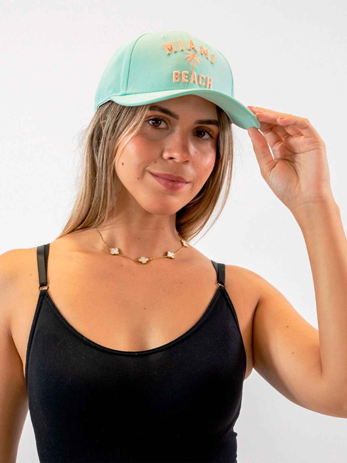 GORRO MUJER BLACKOUT MALIBU - 1