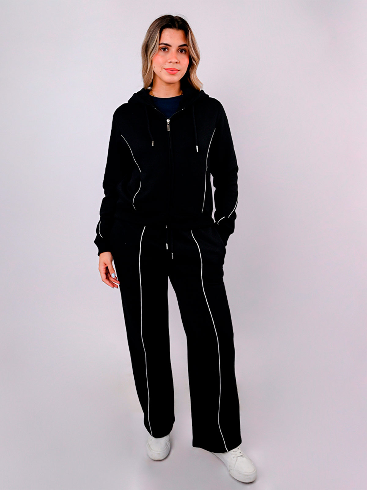 JOGGER MUJER BLACKOUT NYLA - 1