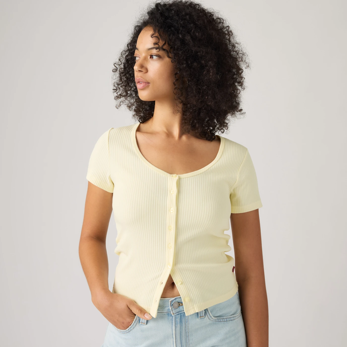 POLO MUJER LEVI'S AUSTEN BUTTON THROUGH PEAR SORBET RIB - 2