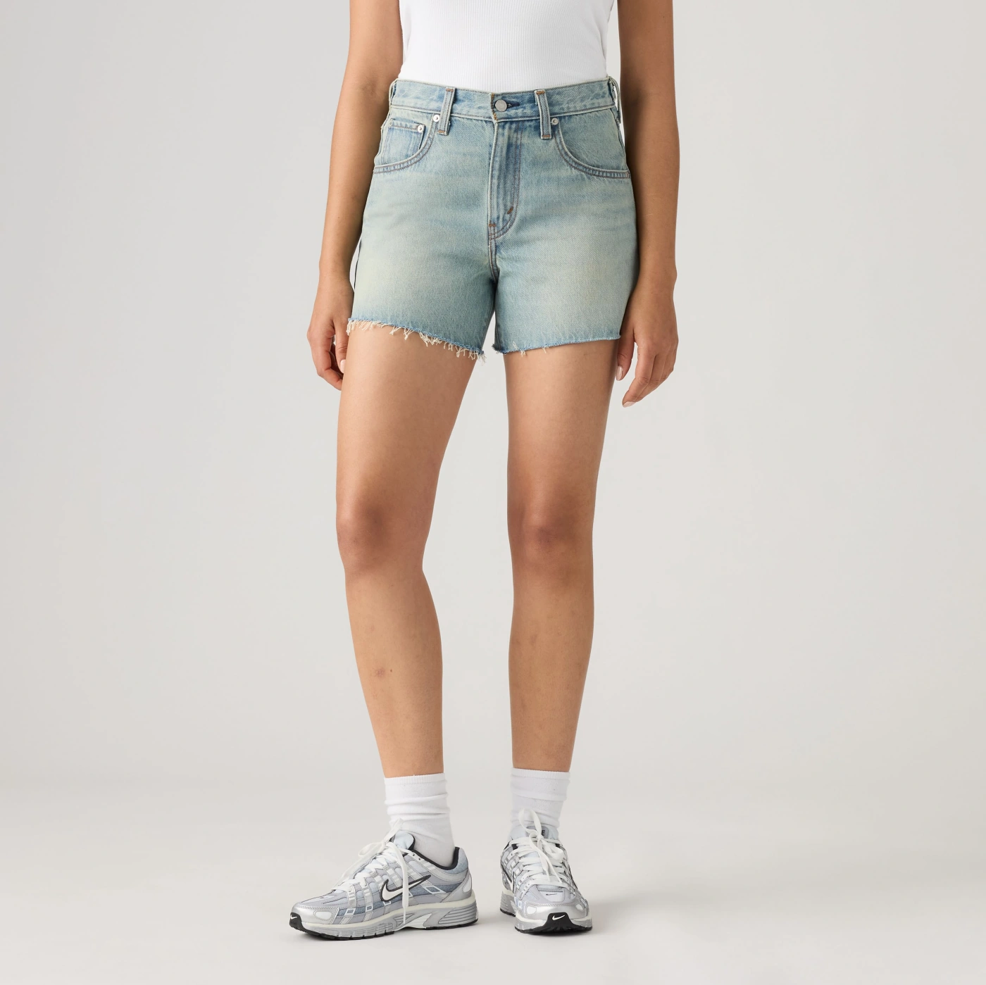 SHORT ALGODÓN MUJER LEVI'S CINCH MID-THIGH TIME TO DUST SHORT - 4