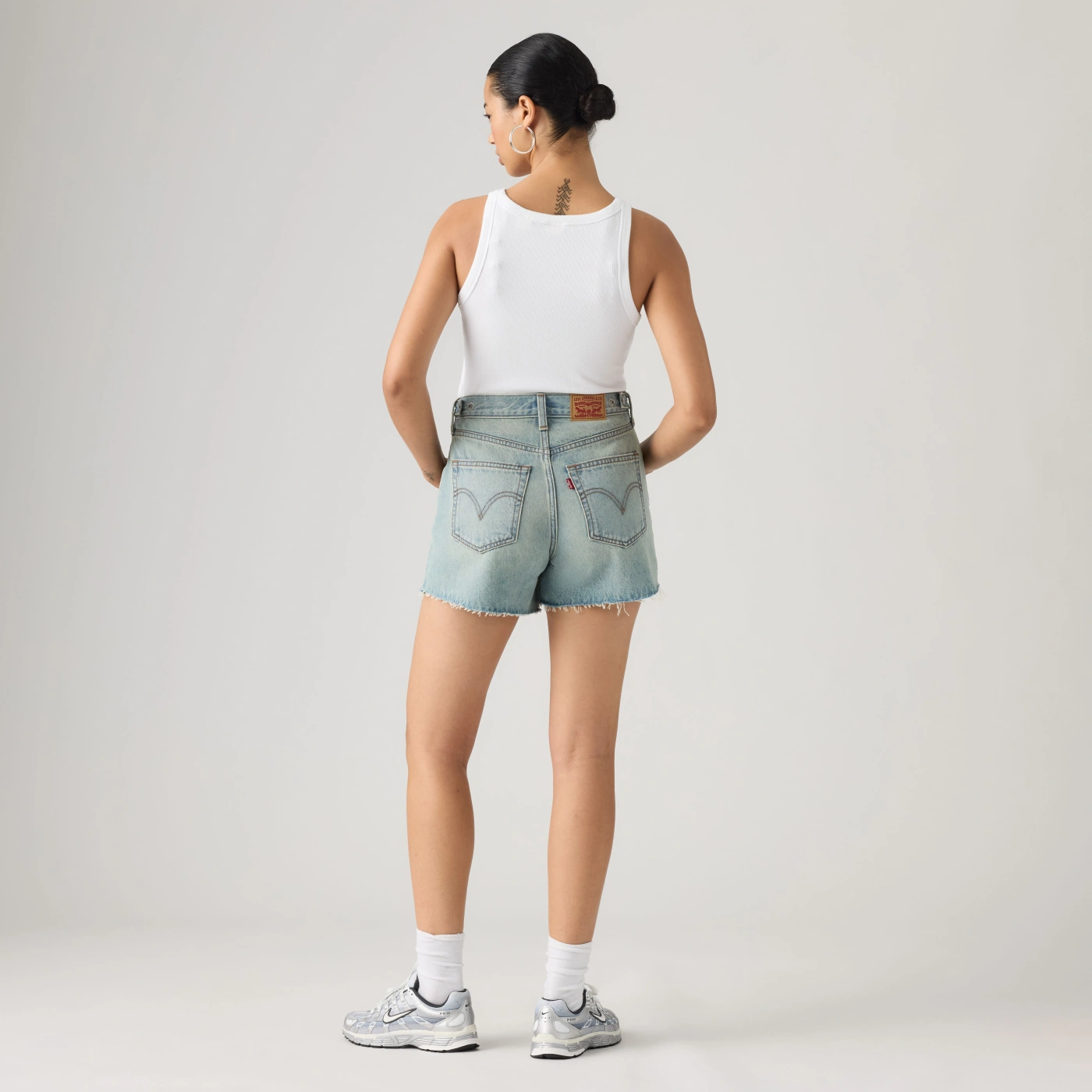 SHORT ALGODÓN MUJER LEVI'S CINCH MID-THIGH TIME TO DUST SHORT - 3