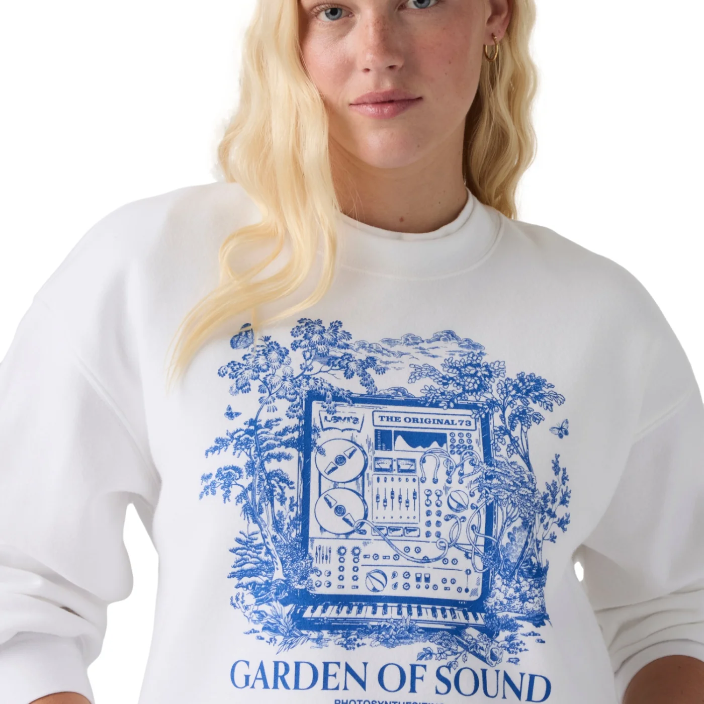 POLERA MUJER LEVI'S EVERYDAY CREW 2.0 ARDEN OF SOUNDS BRIGHT WHITE - 3