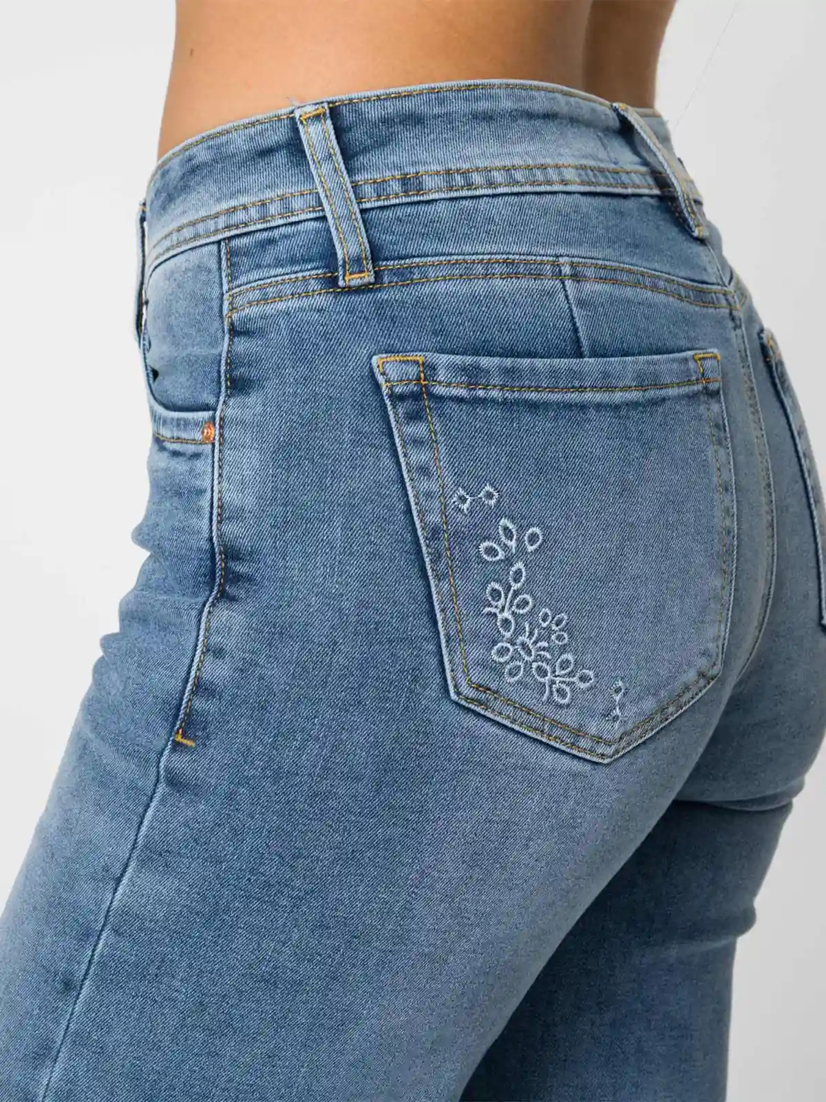JEANS STRAIGHT MUJER SQUEEZE - 4
