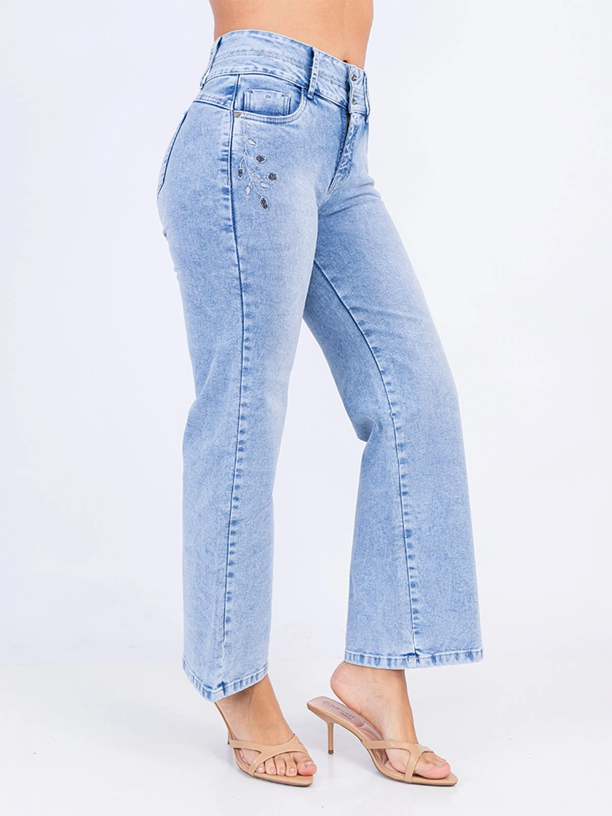 JEANS ALGODÓN REGULAR MUJER SODA BLUES BORDADO BENETI - 4